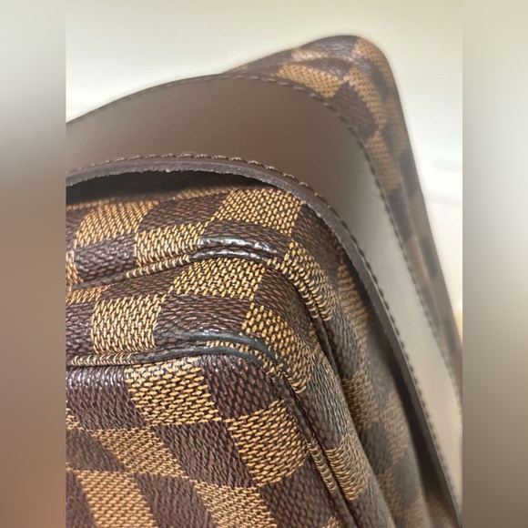Louis Vuitton Damier Ebene Messenger Bag - Picture 14 of 16